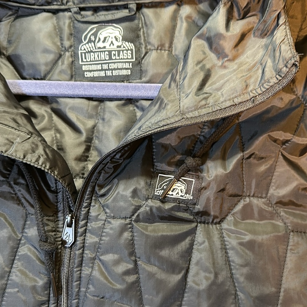 Lurking class jacket - Picture 3 of 3